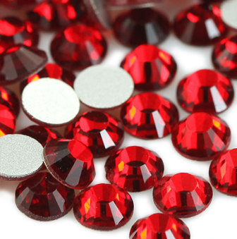 1440 Pcs Ss8 (2.4mm) High Quality Crystal Flatback Rhinestones - 2028 Red (light Siam) No Hotfix